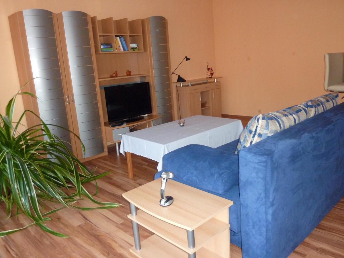 Ferienwohnung Am Deich Блеккеде Экстерьер фото